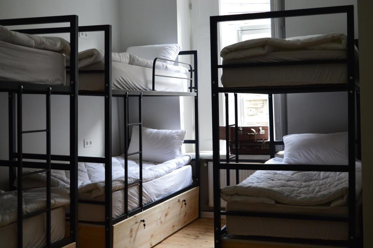 Woodmood Hostel Tbilisi Buitenkant foto